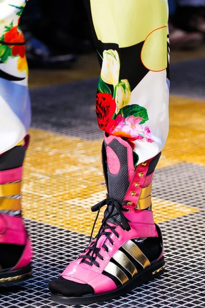 Look 33